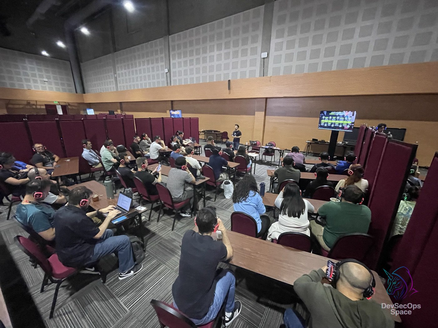 DevSecOps Space — EkoParty 2025